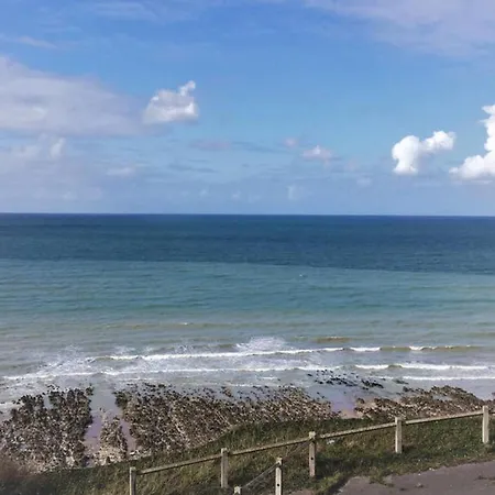 Charmant Petit Vue Directe Sur La Mer * オー